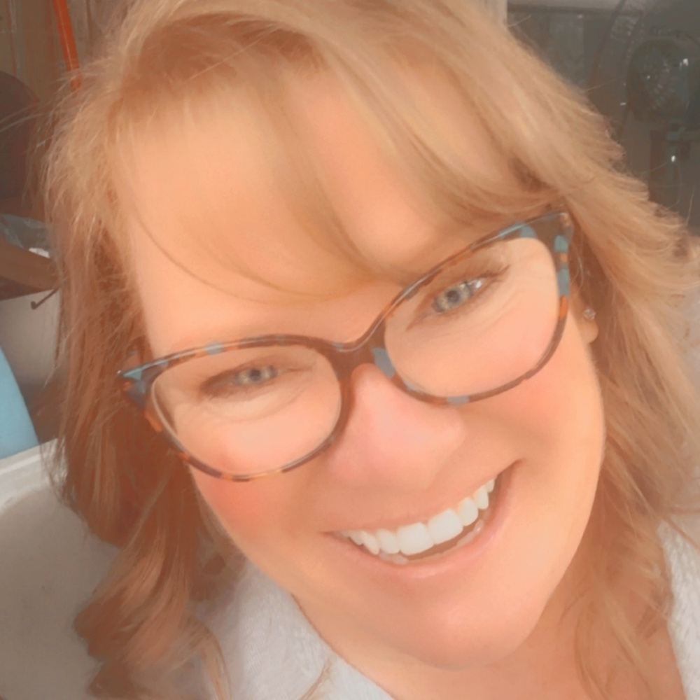 Meet your Posher, Carolyn